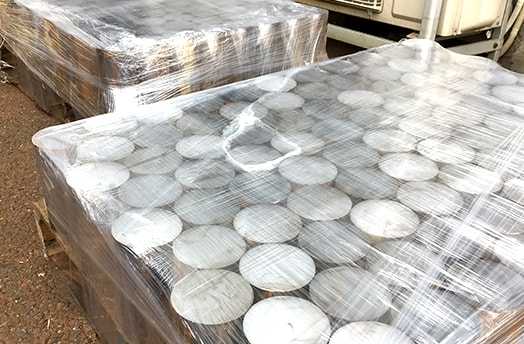 汽車玻璃模具都用什么材料啊，汽車玻璃包邊模具
